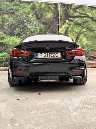 BMW M4 Coupe DKG - 4