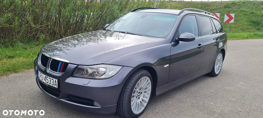 BMW Seria 3 318d DPF Touring - 1