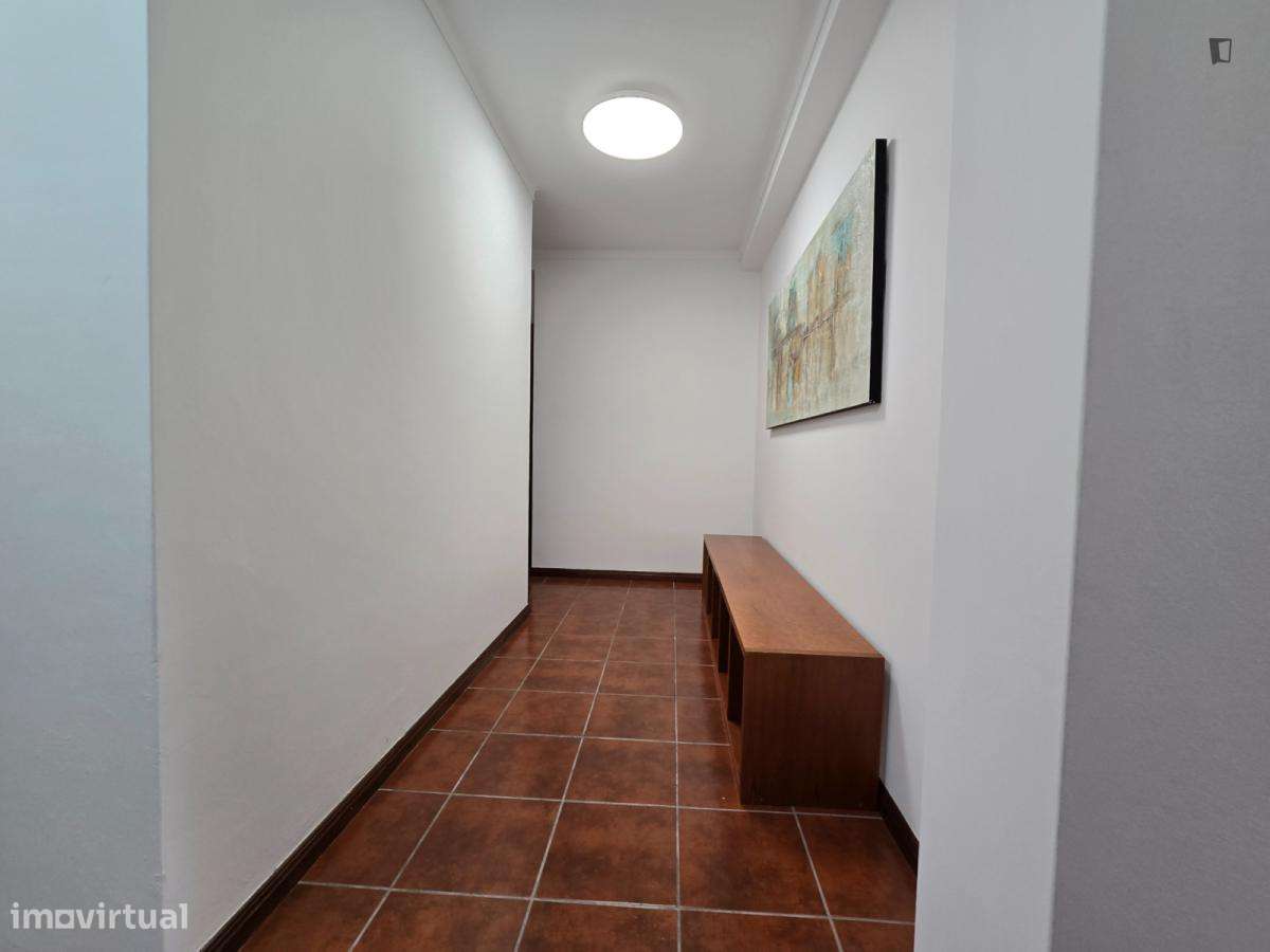 Apartamento com 2 quartos - localizado em São Martinho de Bispo Coi... - Grande imagem: 2/10