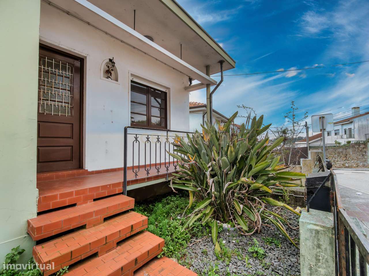 Moradia T3 com 457m² de Terreno e Potencial Bifamiliar | Ermesinde - Grande imagem: 2/45