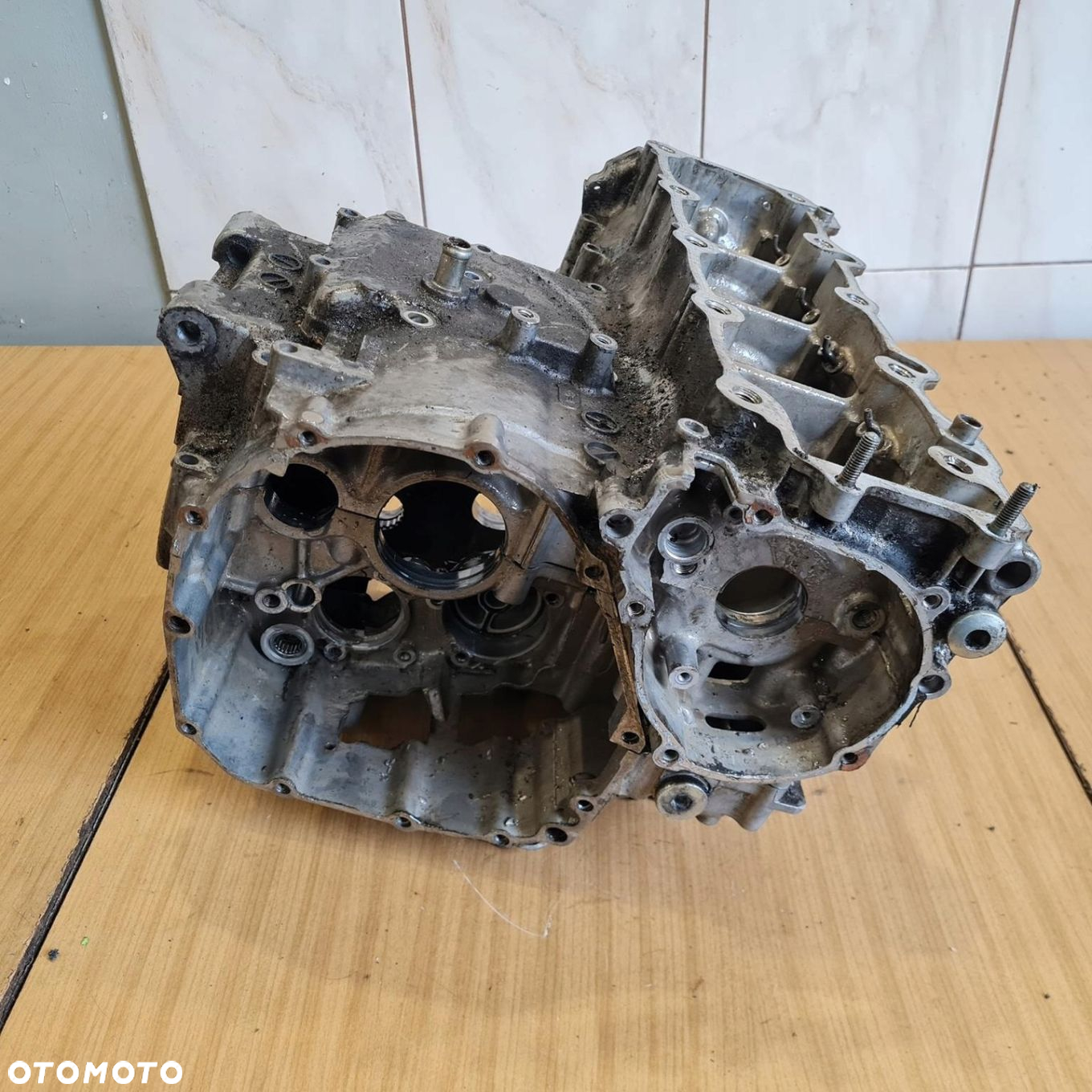 SUZUKI GSXR 600 SRAD KARTER KARTERY BLOK SILNIKA KOMPLET - 4