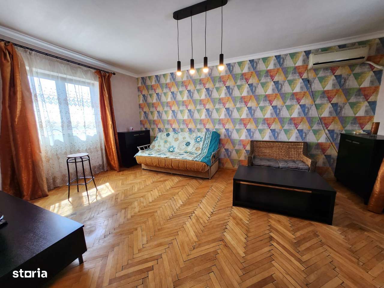 Ultracentral Ploiesti strada Tache Ionescu garsoniera 45 mp - Imagine principală: 1/8