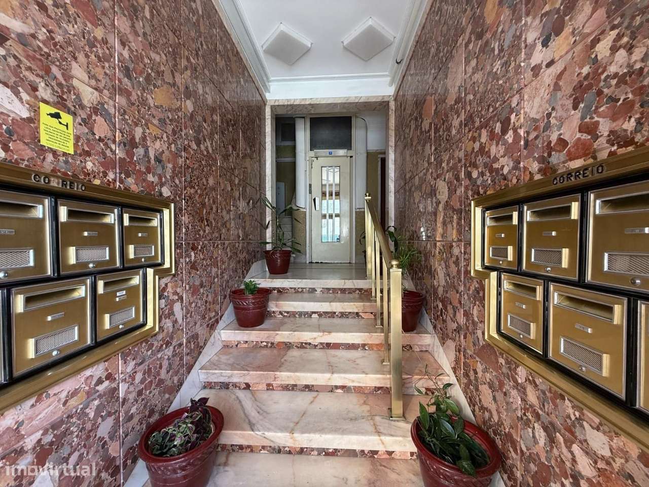 Apartamento T2 remodelado, Amadora - Grande imagem: 3/26