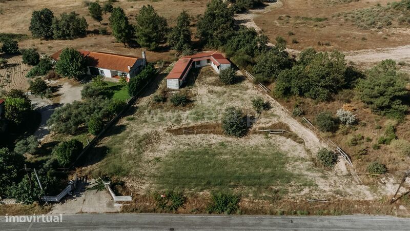 Terreno / Belmonte, Caria - Grande imagem: 1/20