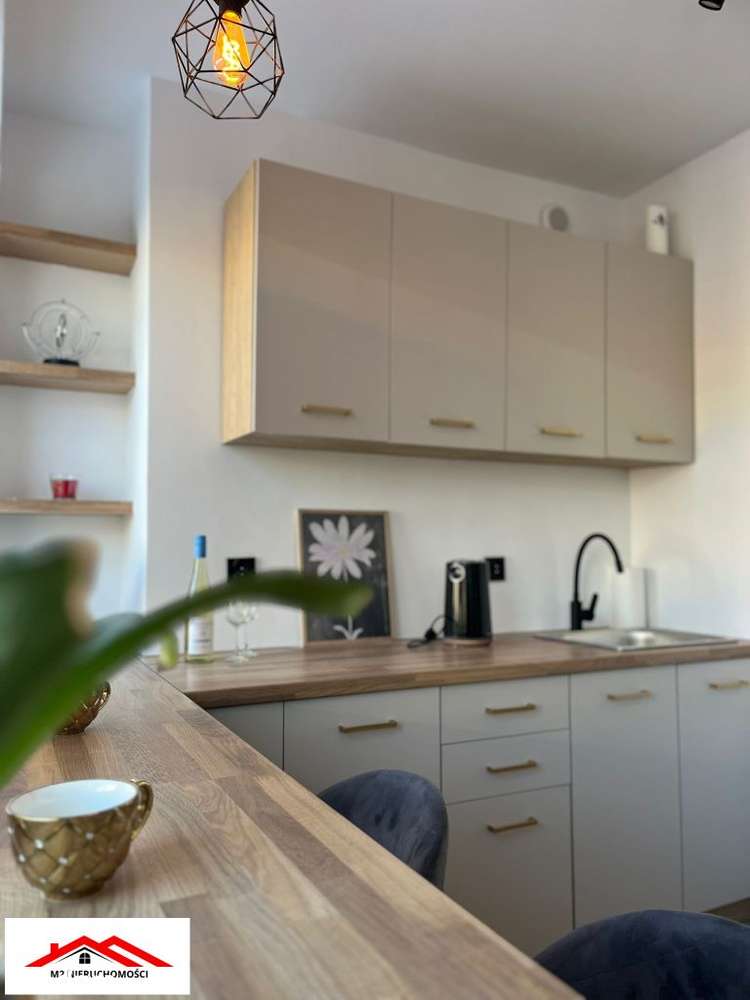 Sprzedam mieszkanie po remoncie generalnym. 2 pięt-5