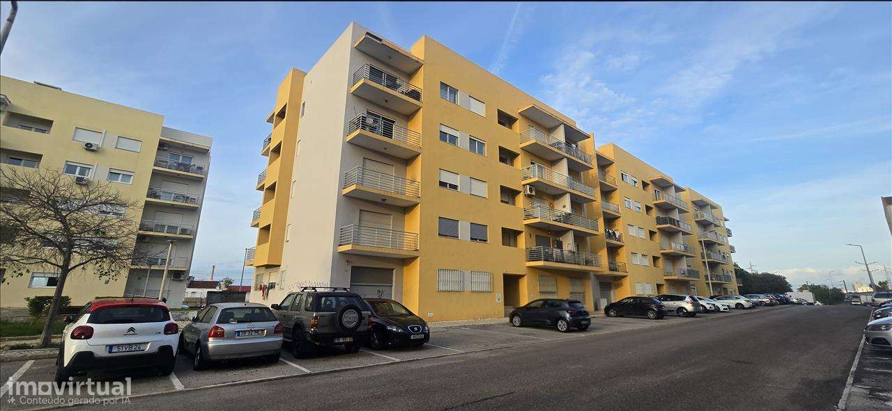 Apartamento Em Barreiro Alto Do Seixalinho