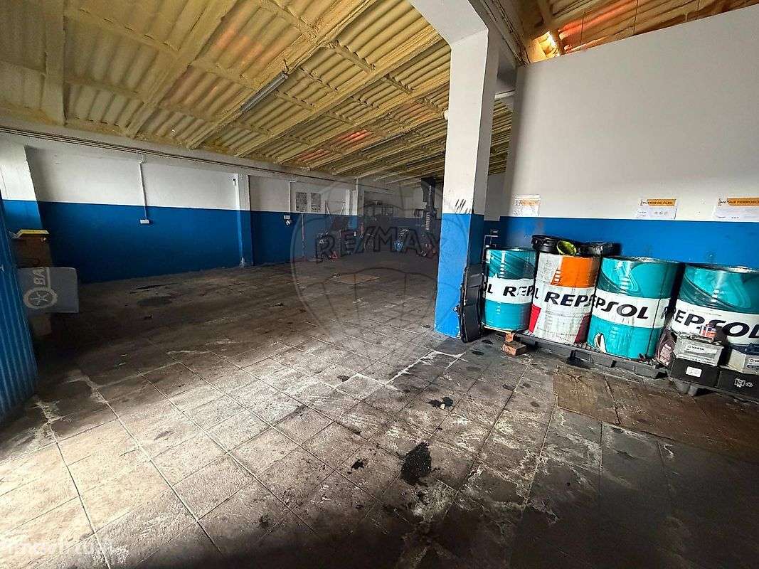 Armazém  para arrendamento - Grande imagem: 2/9