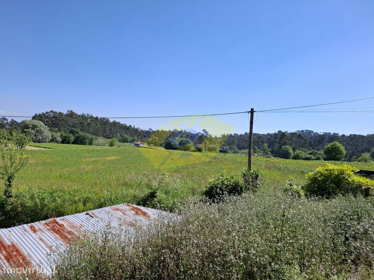 Moradia T3 em Borba da Montanha (Celorico de Basto)-18