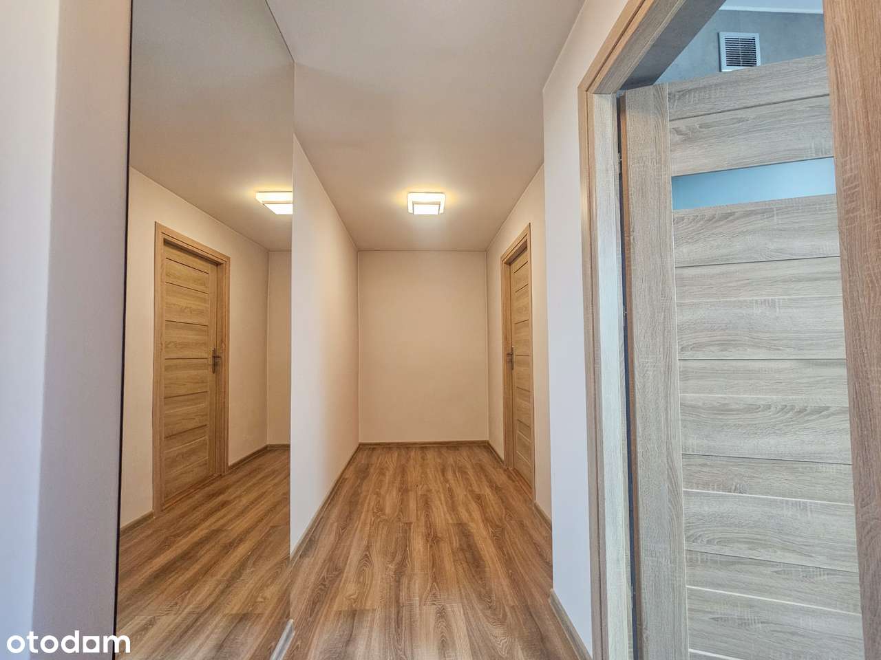 Dom usługowo-mieszkalny przy głównej arterii miasta Imielin - Pełny obrazek: 5/20