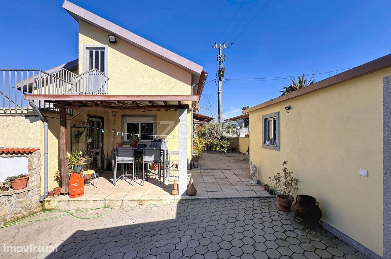 Moradia T3 isolada com jardim - Grande imagem: 2/30