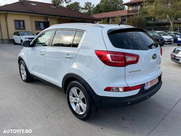 Kia Sportage 1.7 CRDI 2WD Attract - 3