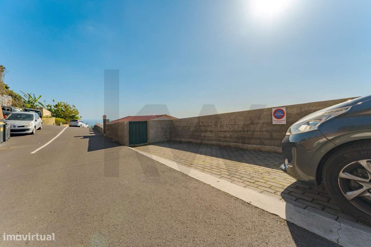 Moradia T1+1 em São Roque com fantástica vista mar-4