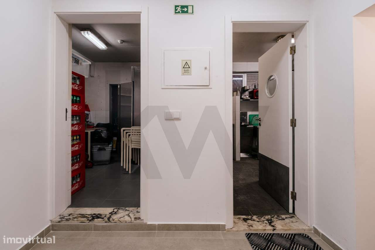 Trespasse de Restaurante Equipado e Remodelado na Rua dos Combatentes,-22