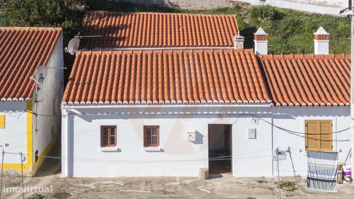 Moradia T2 no Centro Histórico da vila de Aljezur - Grande imagem: 4/13