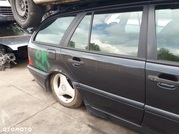 MERCEDES C KLASA W202 KOMBI 97-01 LAMPKA PODSUFITKI OŚWIETLENIE WNĘTRZA - 12