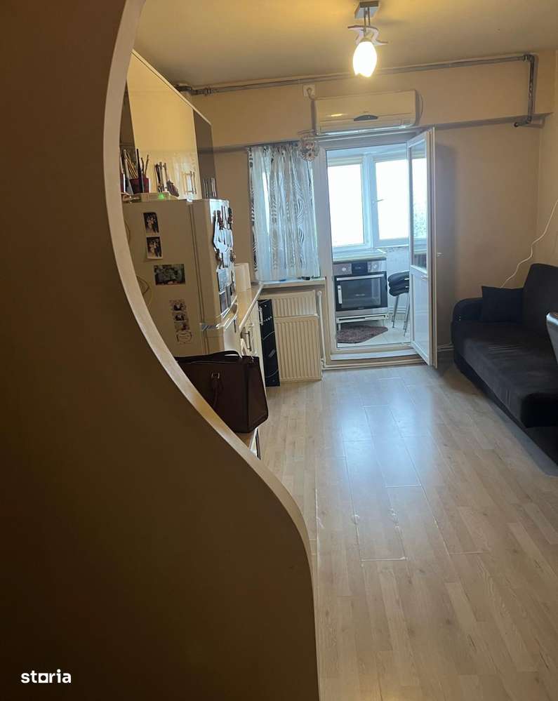 Cornitoiu decomandat 3/8 cu lit,mobilat, centrala-6