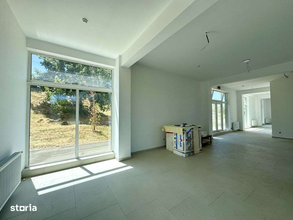 Spatiu comercial, 160 mp utili, vitrina, finisat, zona Podului IRA - Imagine principală: 4/9