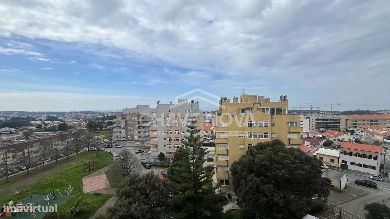 T2+1 Renovado na Madalena Com varanda, Box e Vista Mar  MAD/02209/CO-13