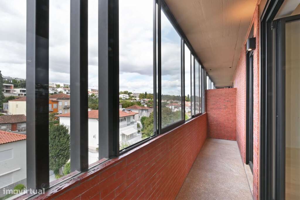 T2 Creixomil - Excelente Construção - Grande imagem: 5/7