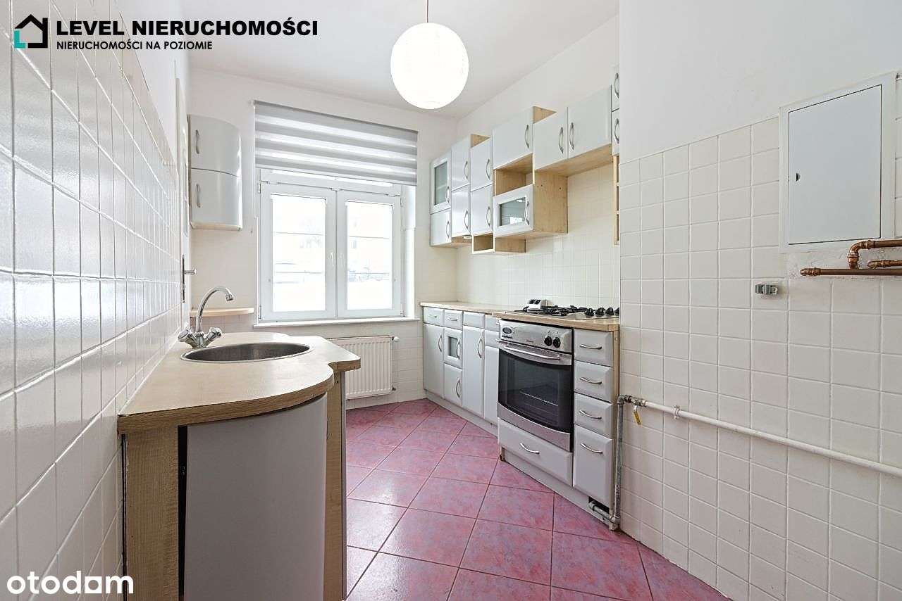 Przestronne mieszkanie dwupokojowe-6