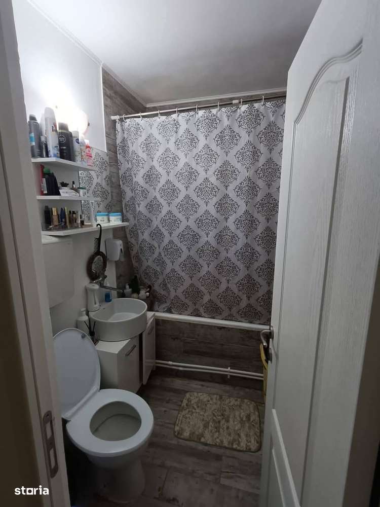 De vanzare 3 camere mobilat și utilat Pret 58.000 e - Imagine principală: 2/7