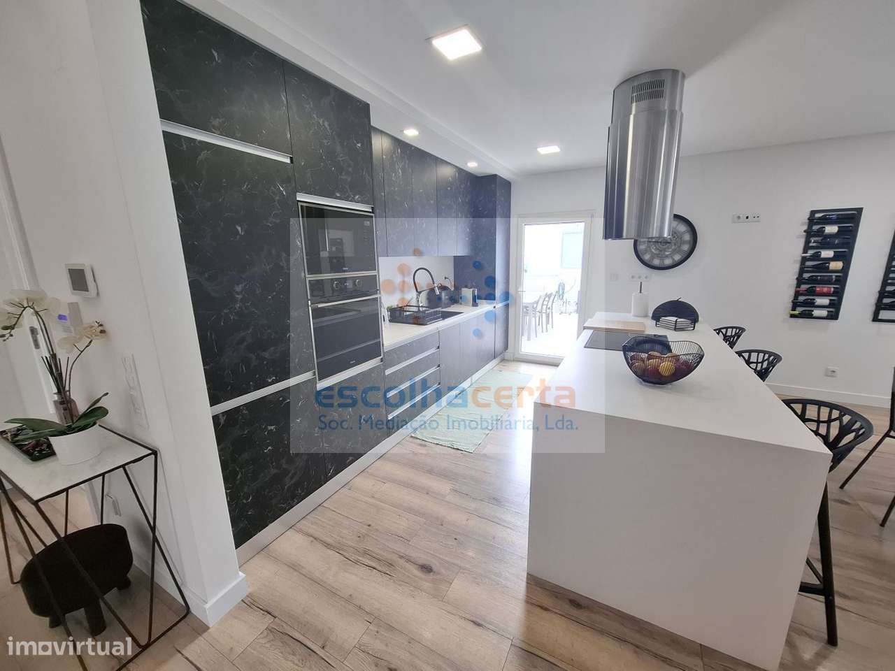 Oportunidade Excelente Moradia Térrea T4 Com Piscina de agua salgada-6