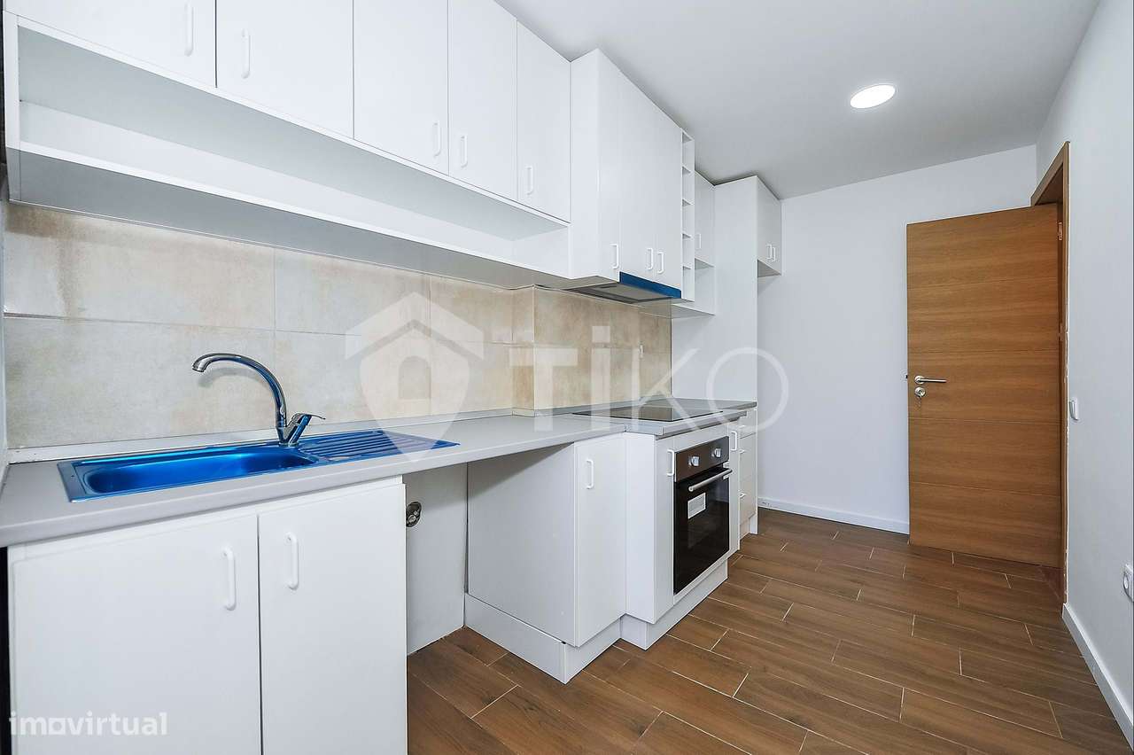 Apartamento T3 renovado no Montalvão, Setúbal-0