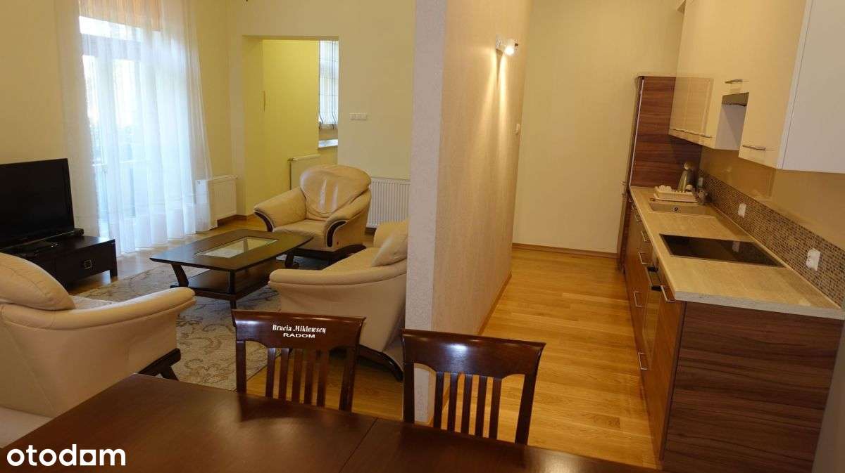 mieszkanie w centrum, na I p., z miejscem-1