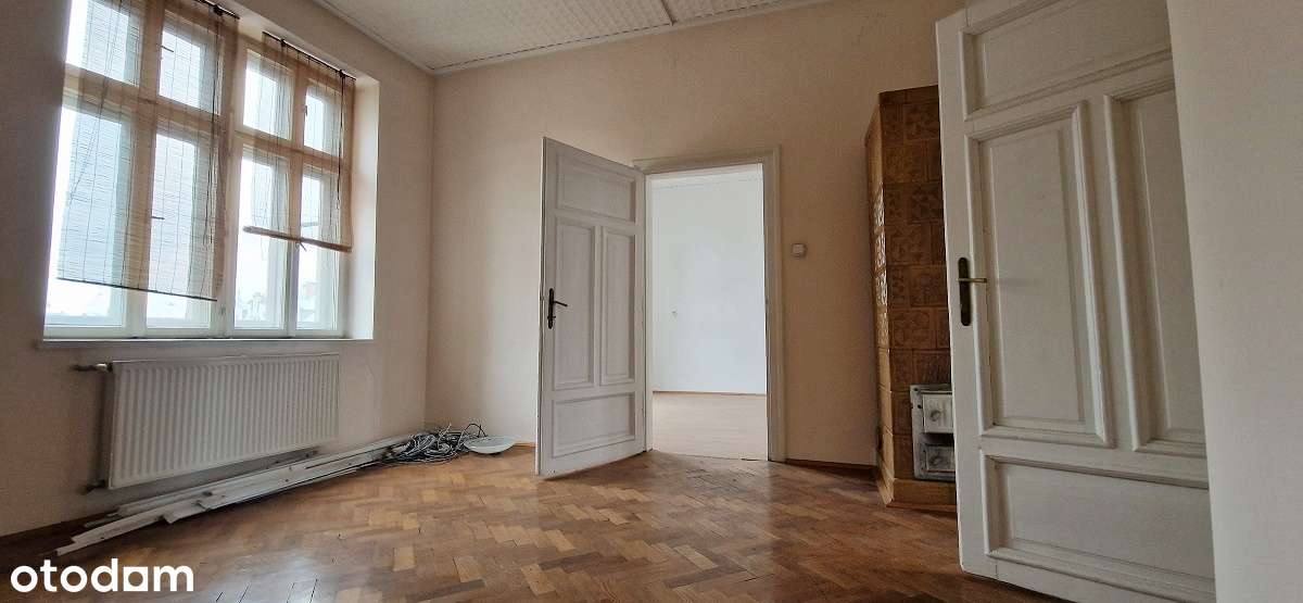 Kamienica w CENTRUM Tarnowa z oknami na Tarnowski Teatr! - Pełny obrazek: 2/20