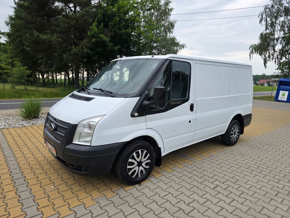 Ford Transit 2012