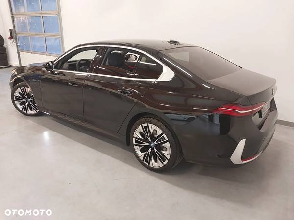 BMW Seria 5 530e - 4