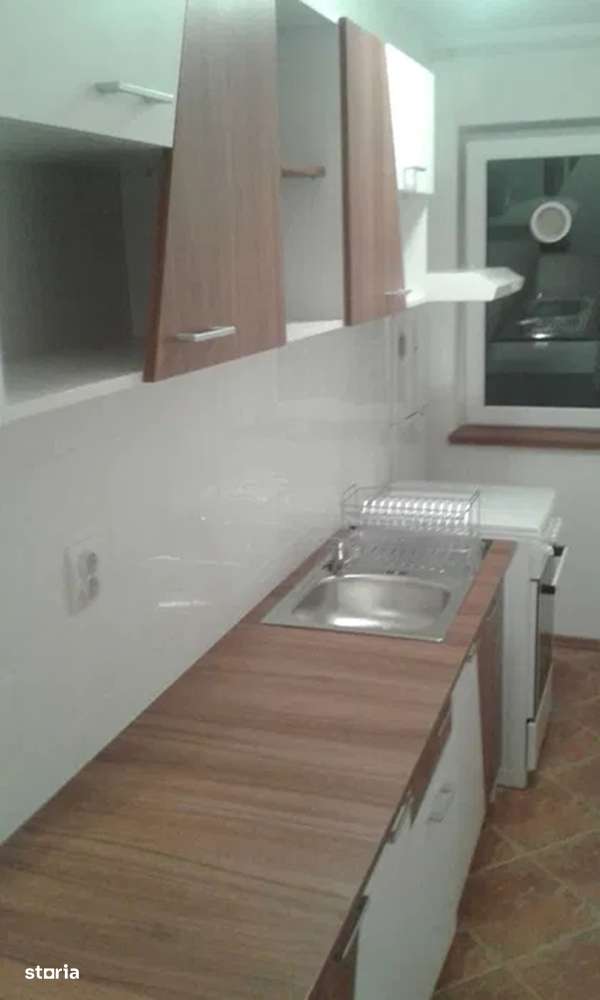 Ap 1 Camera Parter zona Girocului 225 euro - Imagine principală: 4/8