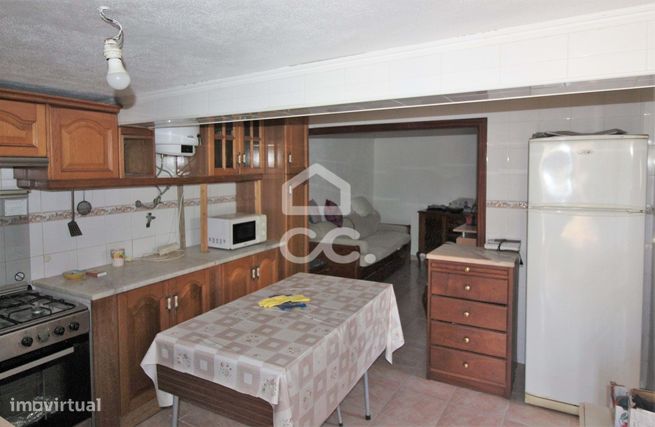 Moradia T2 inserida em Terreno de 528m2 em Gavião-3