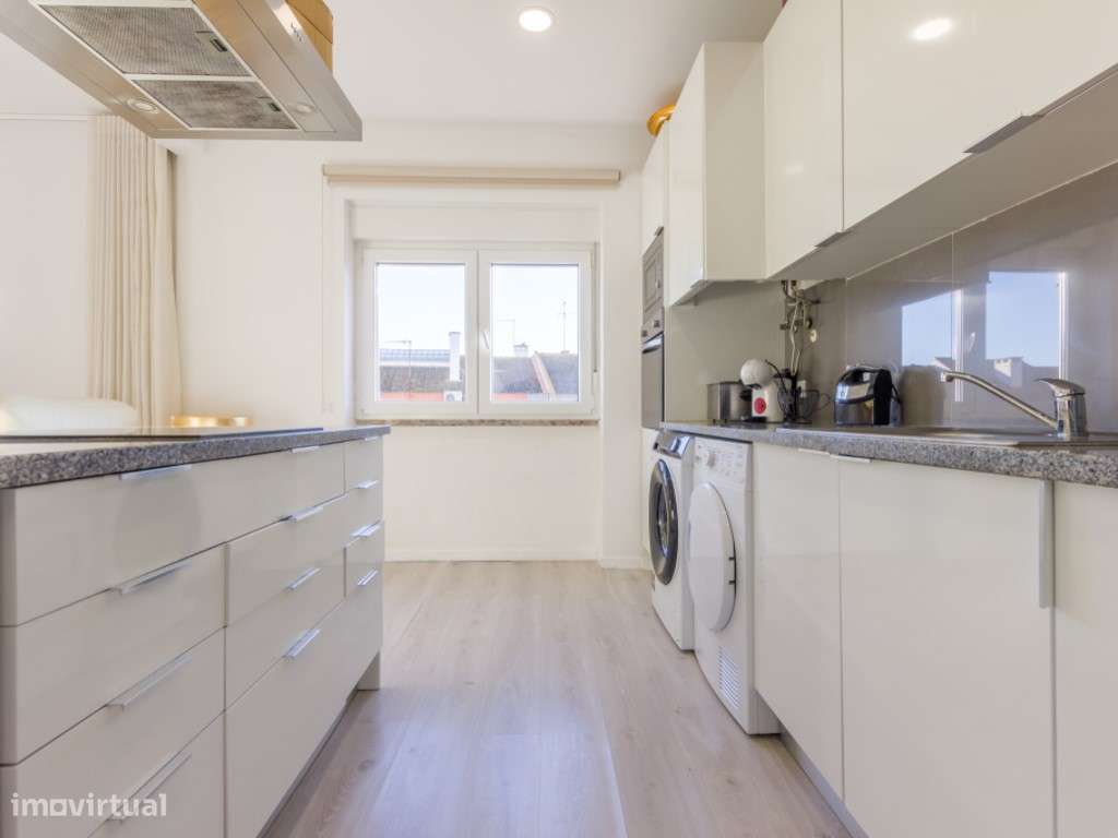 Apartamento T2 - Paio Pires - Remodelado-10