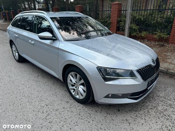 Skoda Superb 2.0 TDI DSG Style - 15