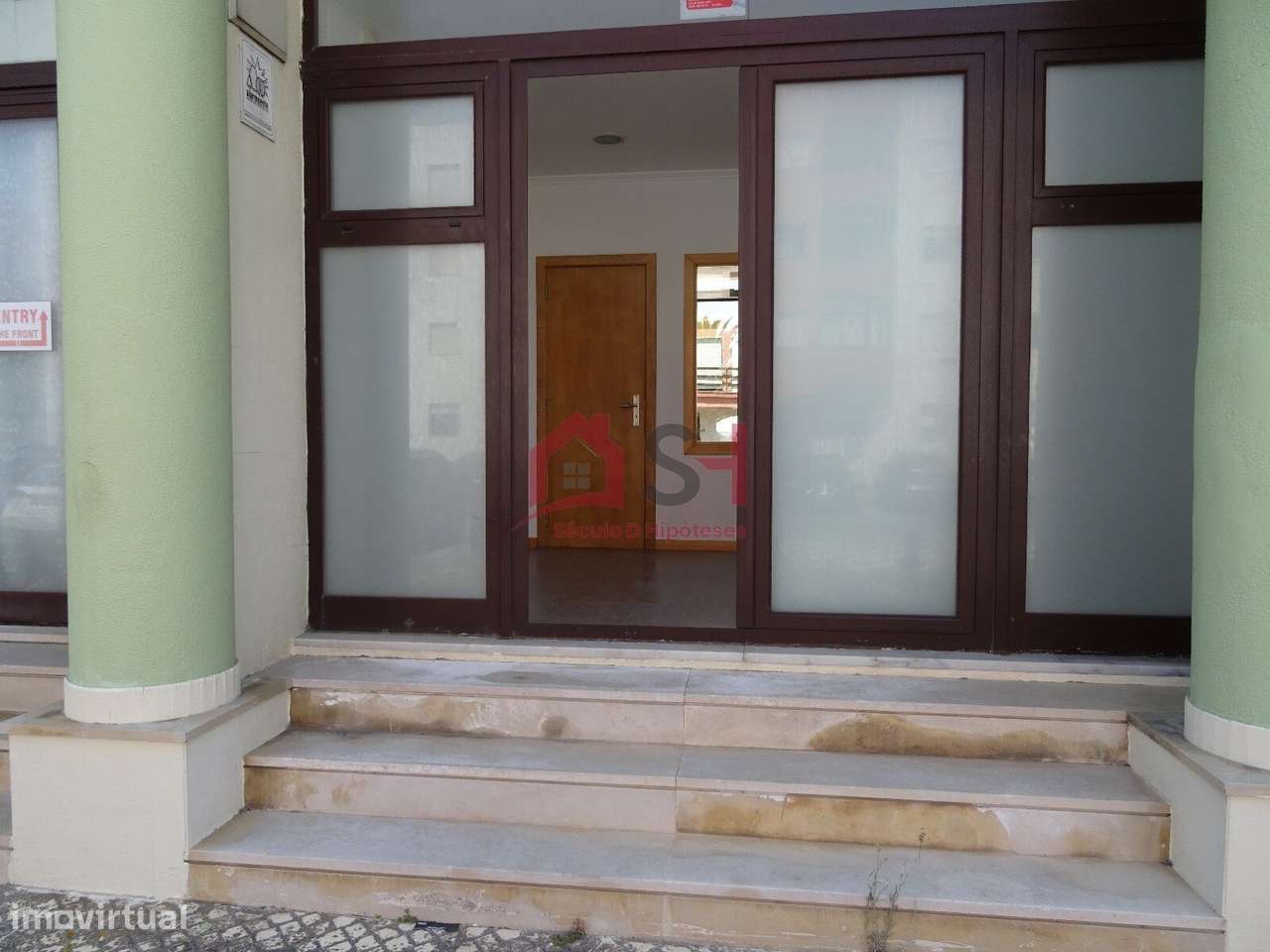 *Loja para Comercio e Serviços– Peniche*-3