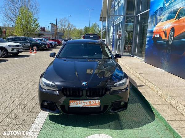 BMW Seria 5 525d xDrive Touring Aut. Luxury Line - 2