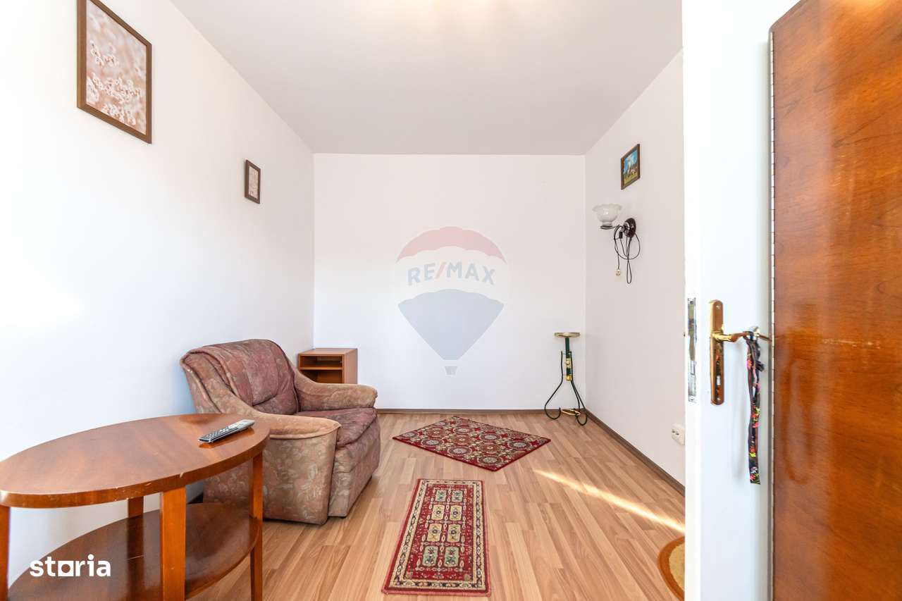 Apartament cu 2 camere de vânzare în zona Gemenii-16