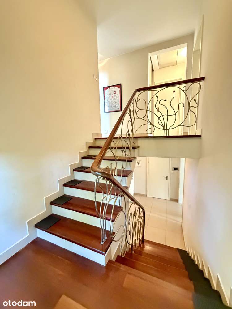 Komfortowy dom 230m2 z garażem, 6 pok., ogród, fotowoltaika-10