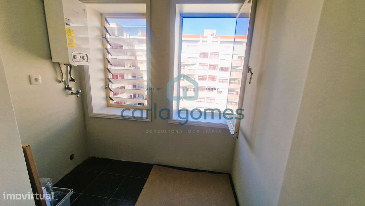 APARTAMENTO T1 C/ LUGAR DE GARAGEM ELEVADOR | VILAR PARAÍSO, V.N. GAIA-13