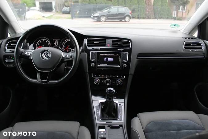 Volkswagen Golf VII 1.4 TSI BMT ACT Highline - 28