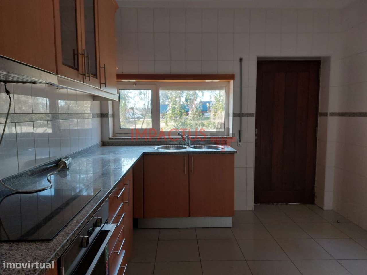 Moradia V3 com escritório em condomínio fechado - Grande imagem: 5/30