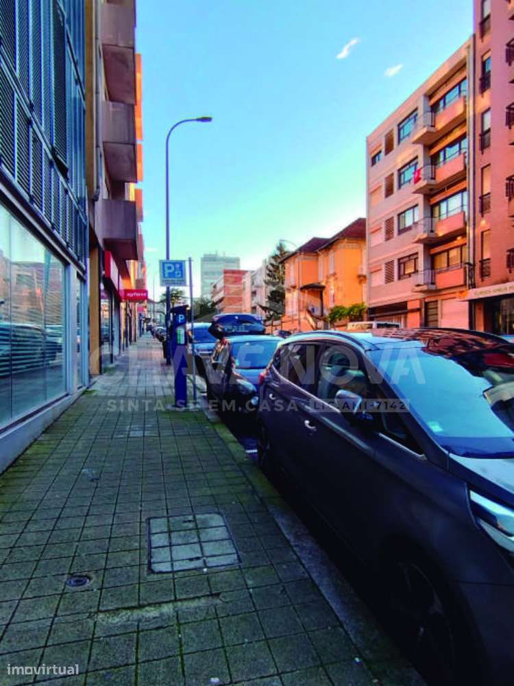 Apartamento T2 com Suíte e Terraço – Boavista, Porto - Grande imagem: 4/47