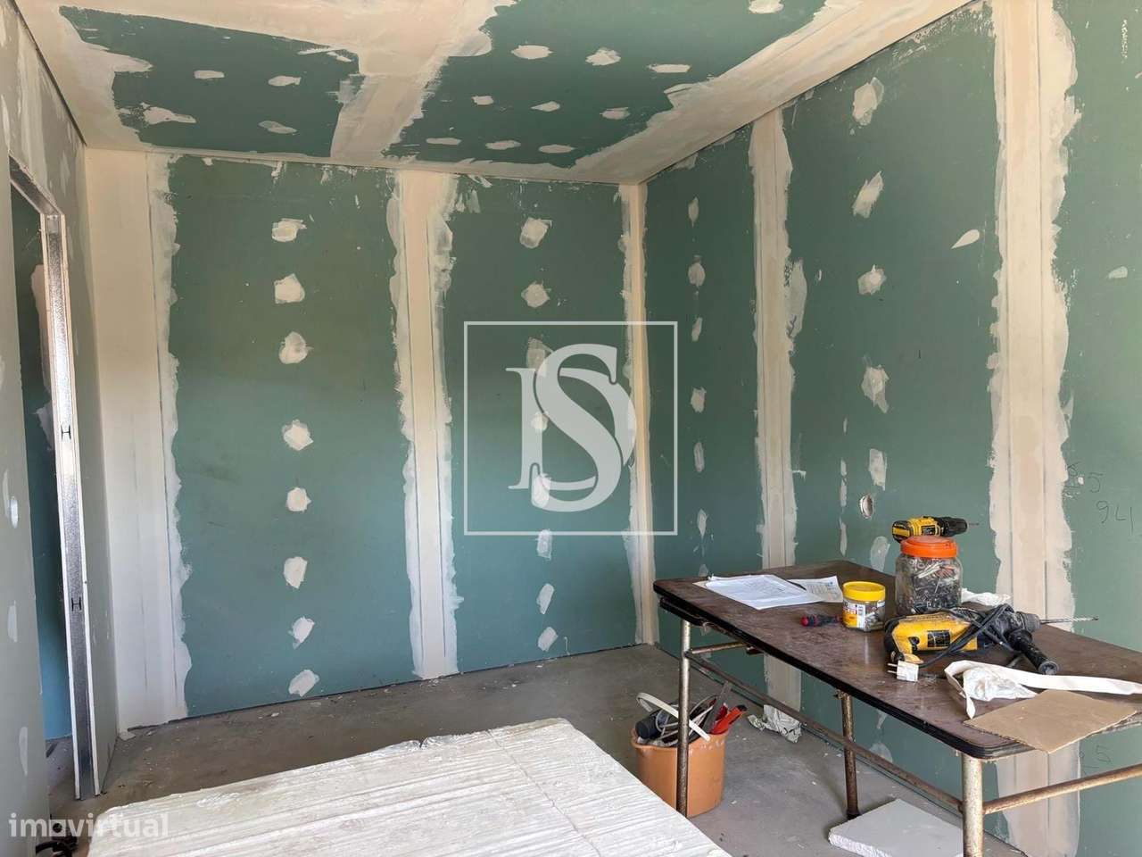 Andar Moradia T2+1 em Barroselas totalmente renovado (R/C)  com quinta-15