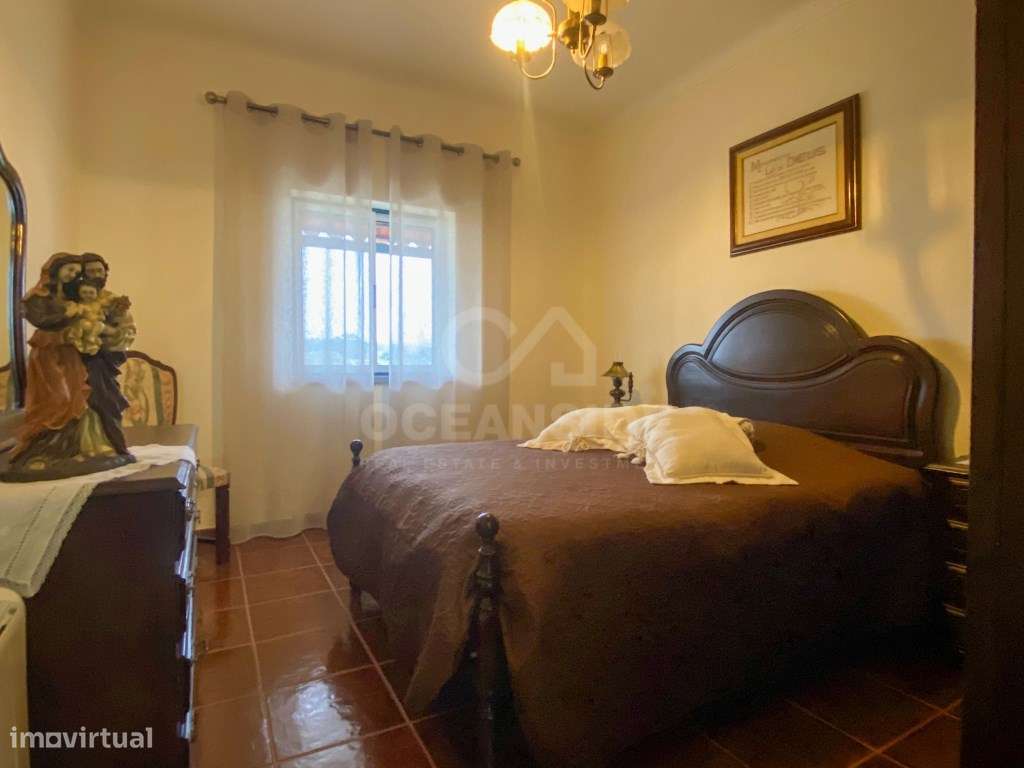 Moradia Independente Em Escalos De Baixo-14