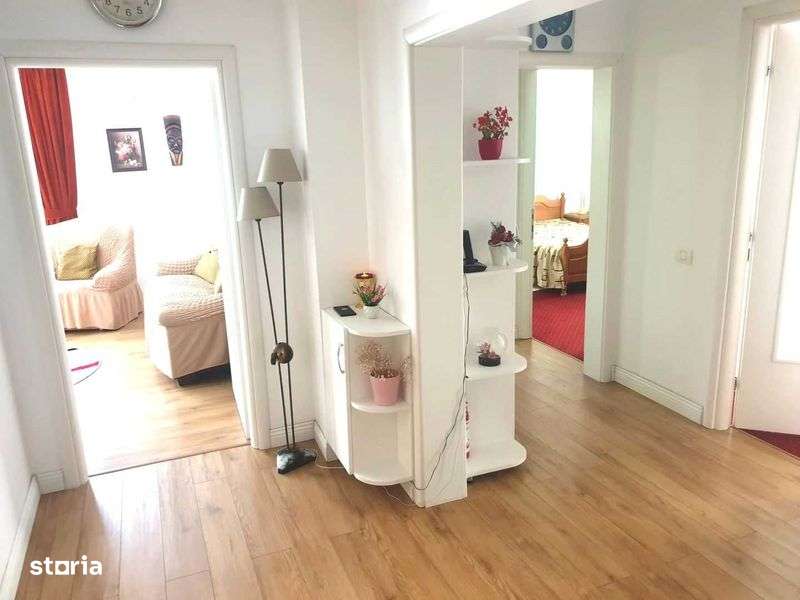 Vanzare Apartament 4 Camere 2 Minute Mall Vitan