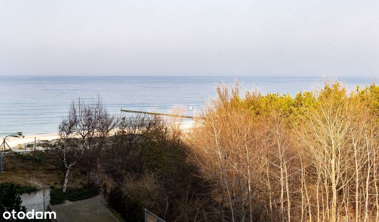 Apartment with sea view-9