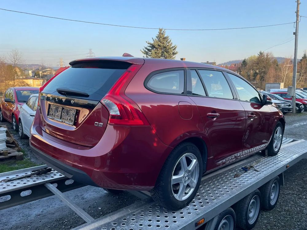Volvo V60 I (2011-2018) D2 Momentum 2013
