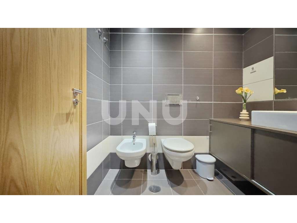 Apartamento T3 no Condomínio Quinta da Cascata, em Vila Franca de X...-13