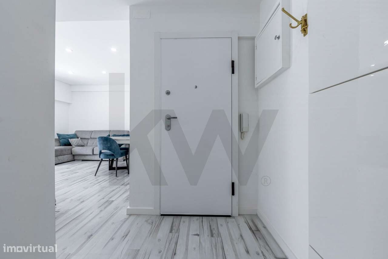 T2 Remodelado em Paço Arcos com Vista Mar - Grande imagem: 4/24